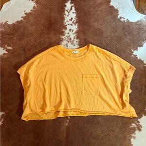 New In cropped boxy tee 
size medium